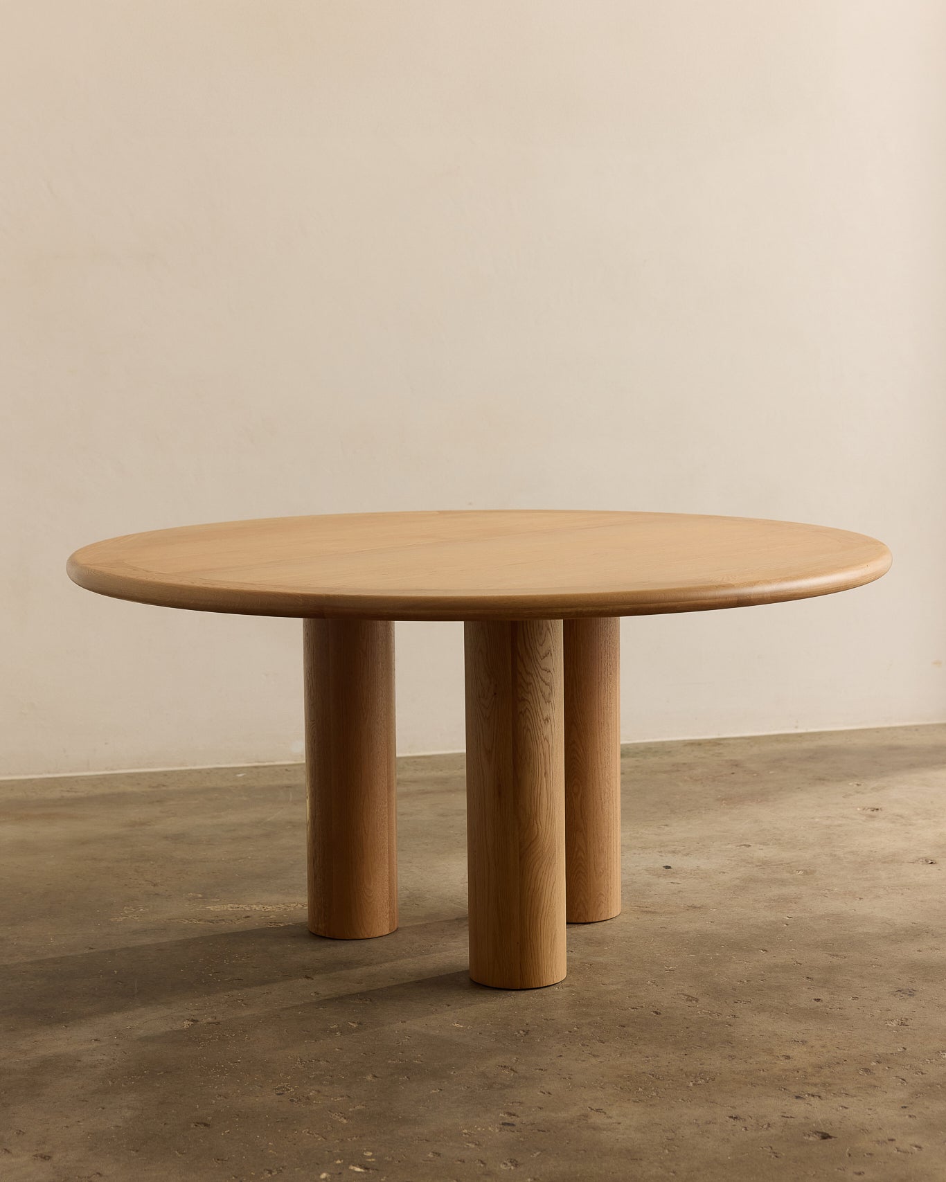 Elio Round Dining Table Oak 150