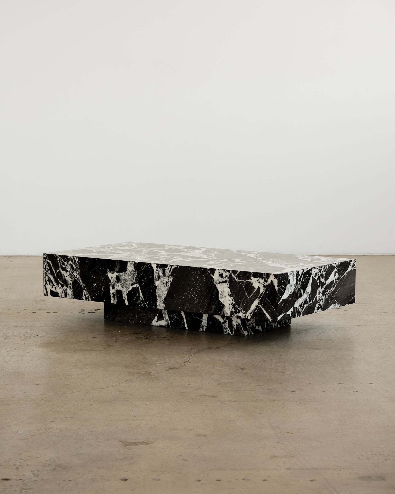 Butter Large Coffee Table Grand Antique