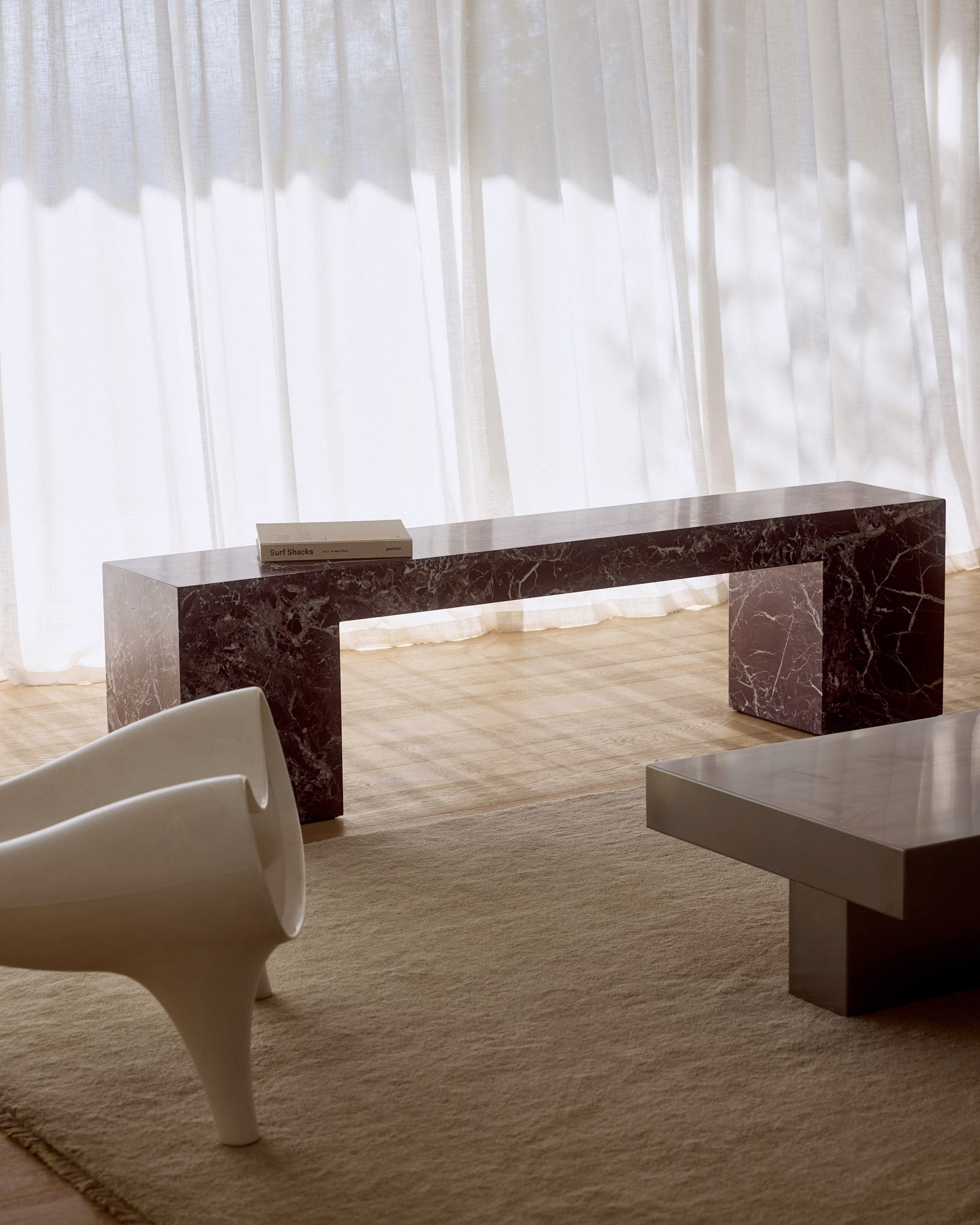 Cookie Abstract Low Console Rosa Levanto