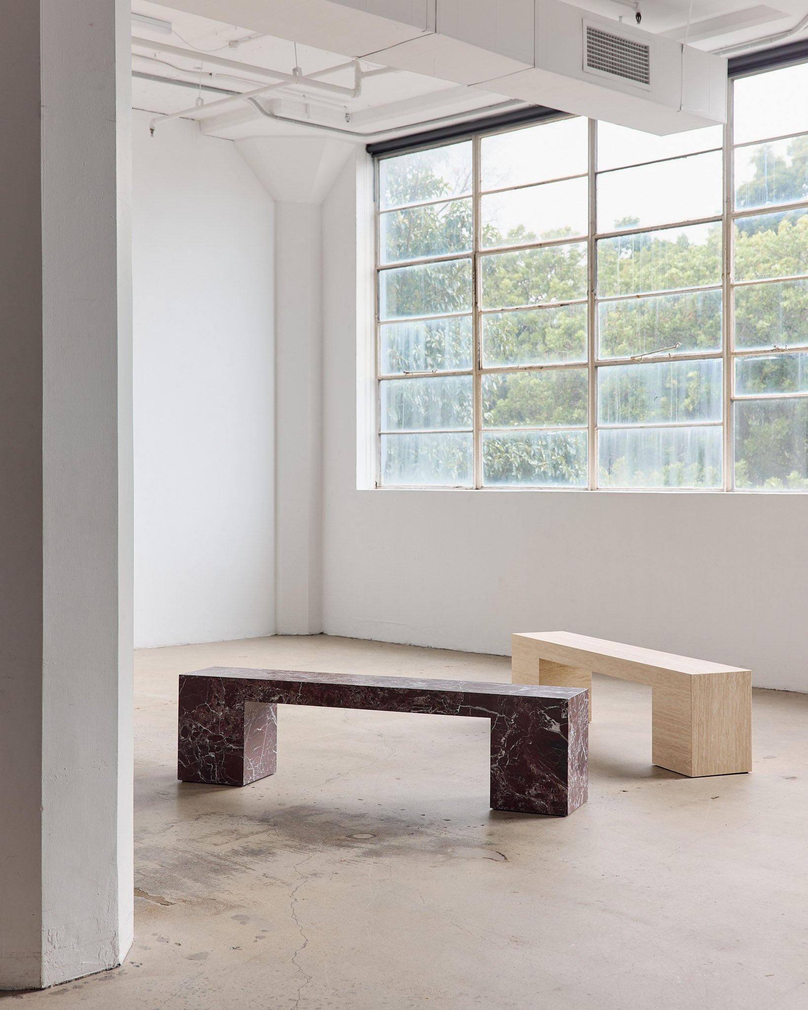 Cookie Abstract Low Console Rosa Levanto