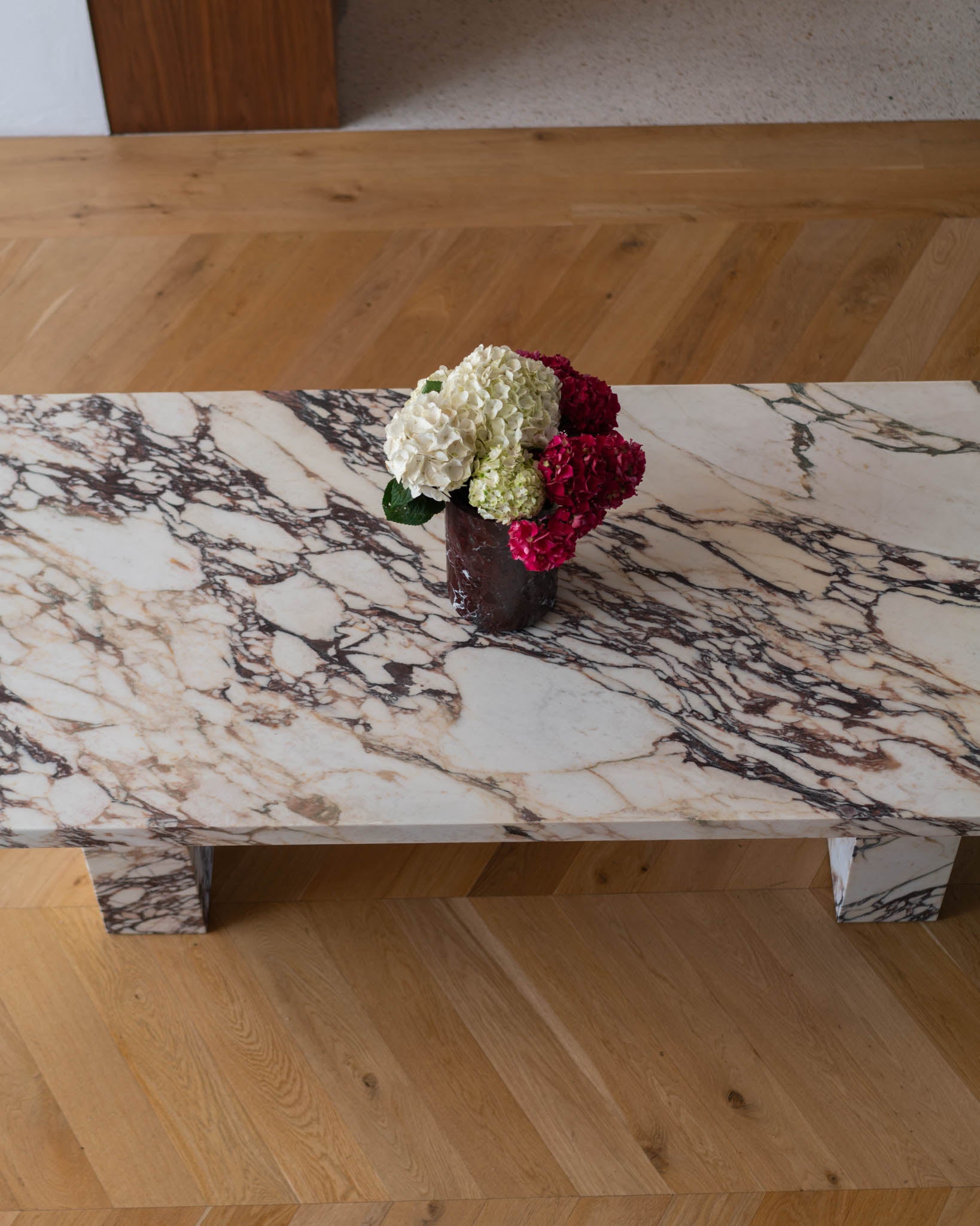 Classic Calacatta Viola Dining Table 240