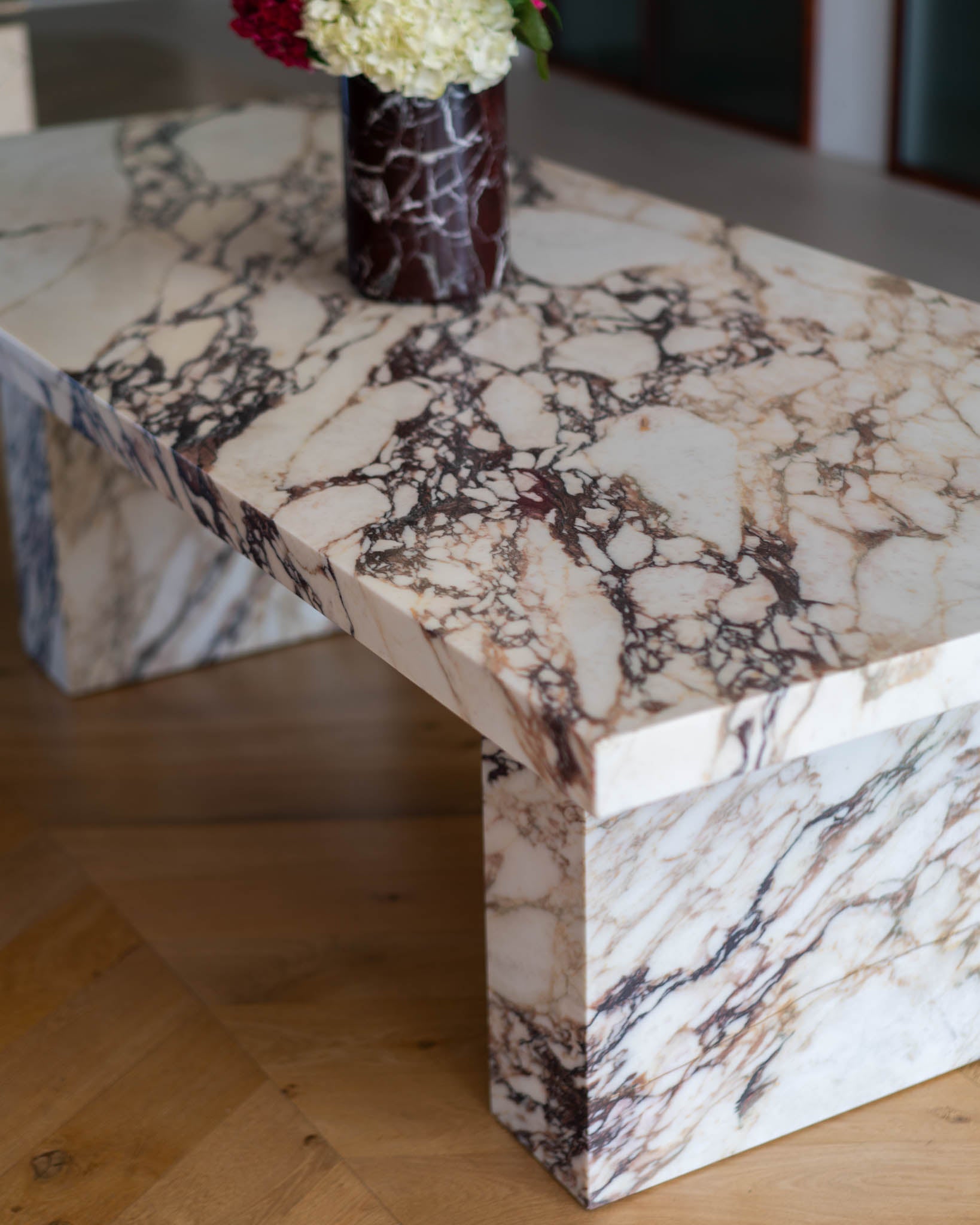 Classic Calacatta Viola Dining Table 240