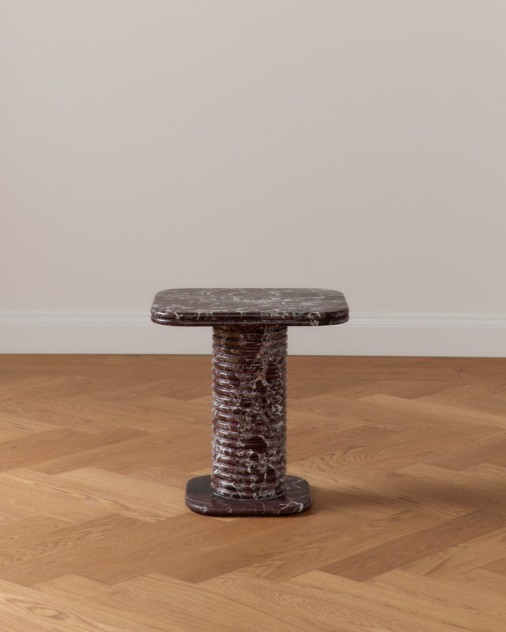 Nervado Side Table Rosa Levanto