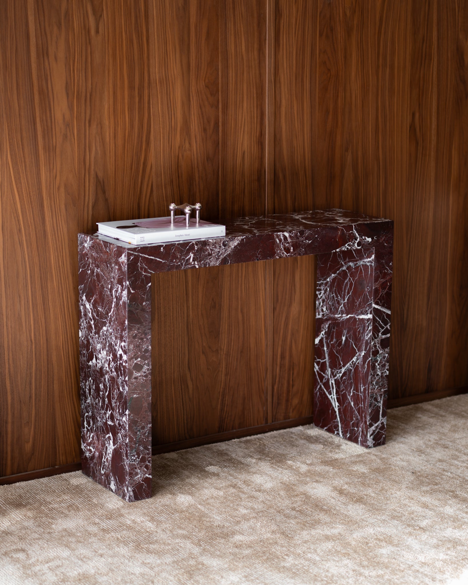 Petite Palm Rosa Levanto Console Console Table