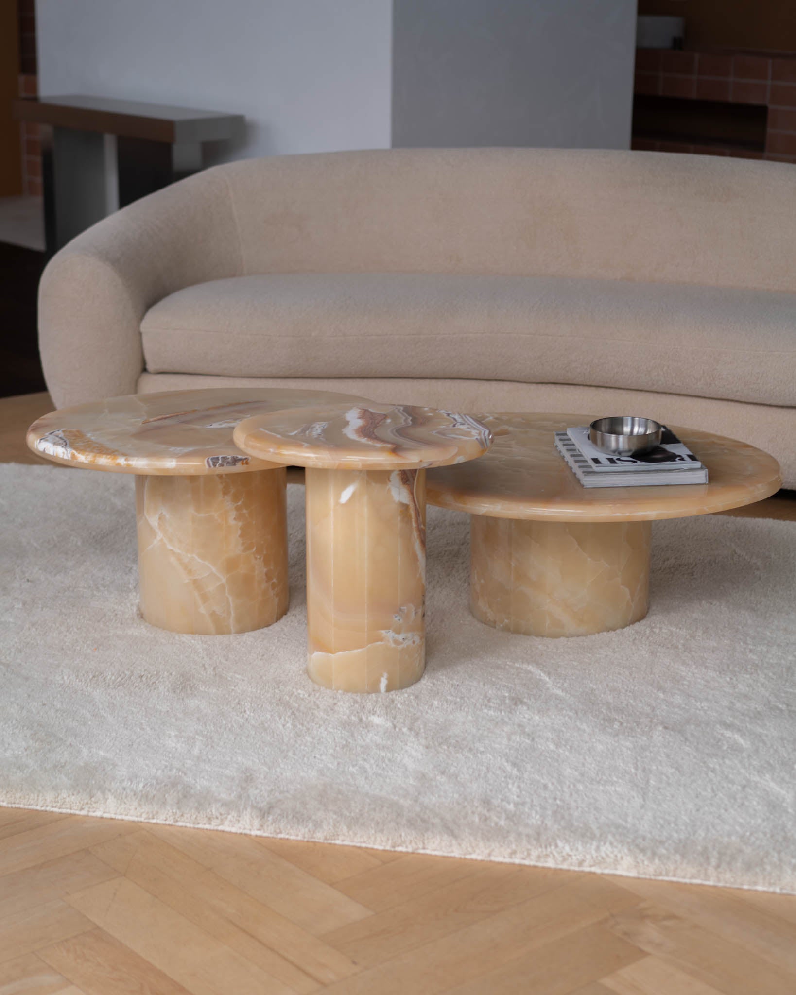 Wabi Large Caramel Onyx