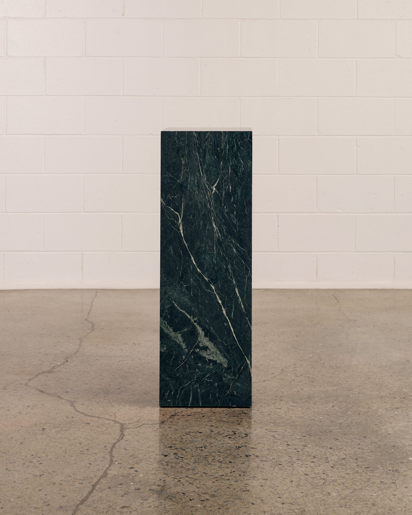 Plinth Tall Verde