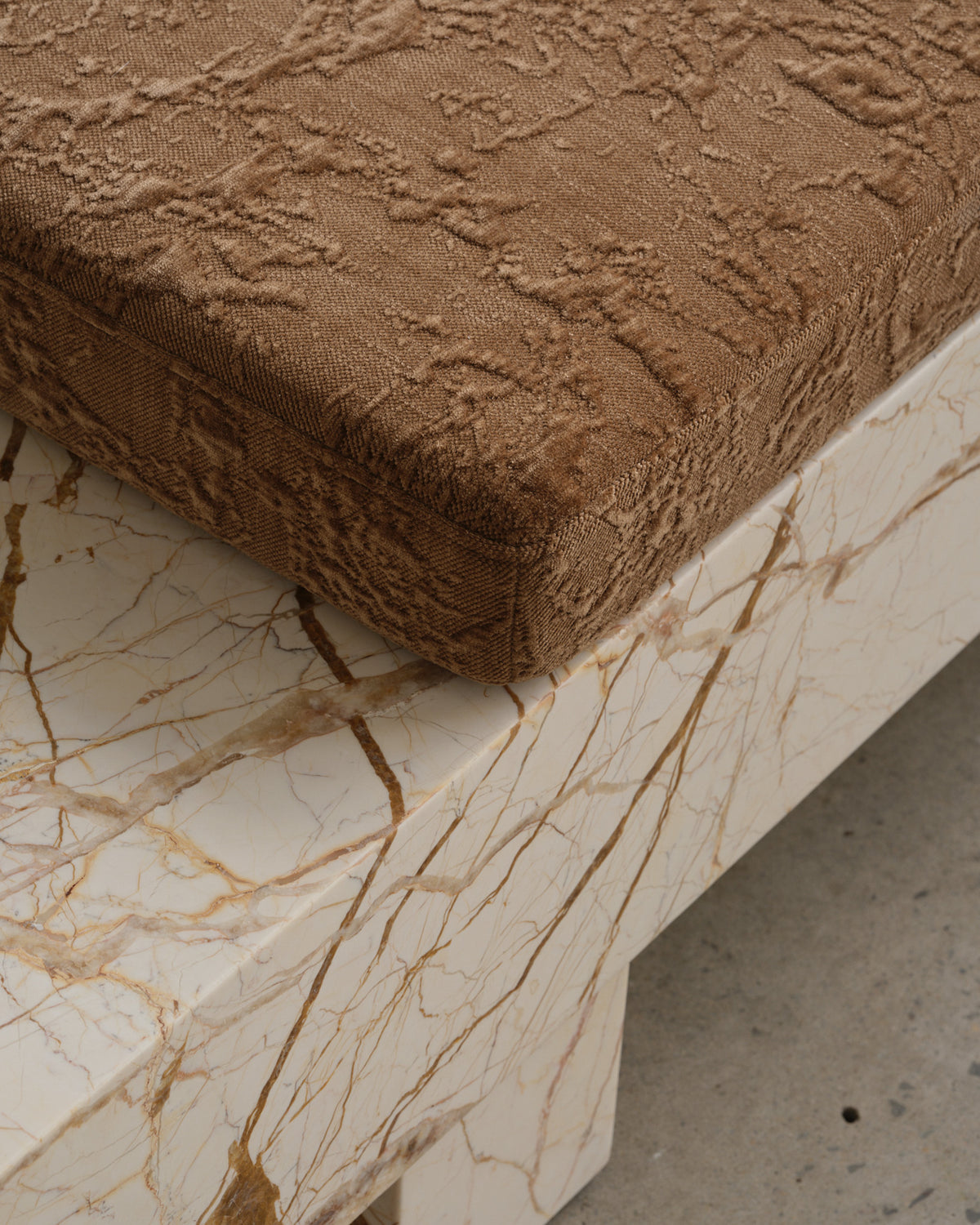 Loulou Honeycomb Bench Seat