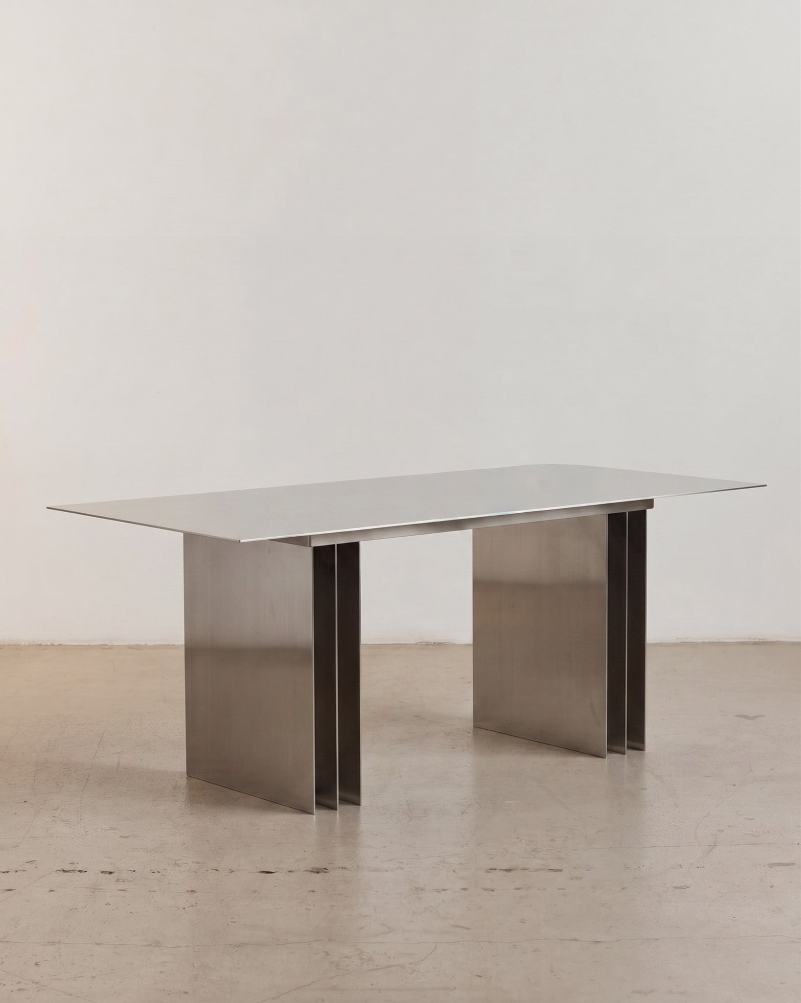 Onda Stainless Steel 280 Dining Table