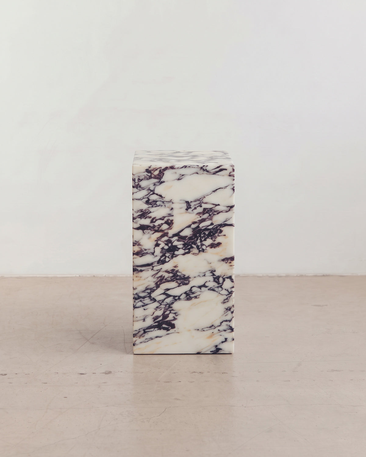 Plinth Calacatta Viola Small