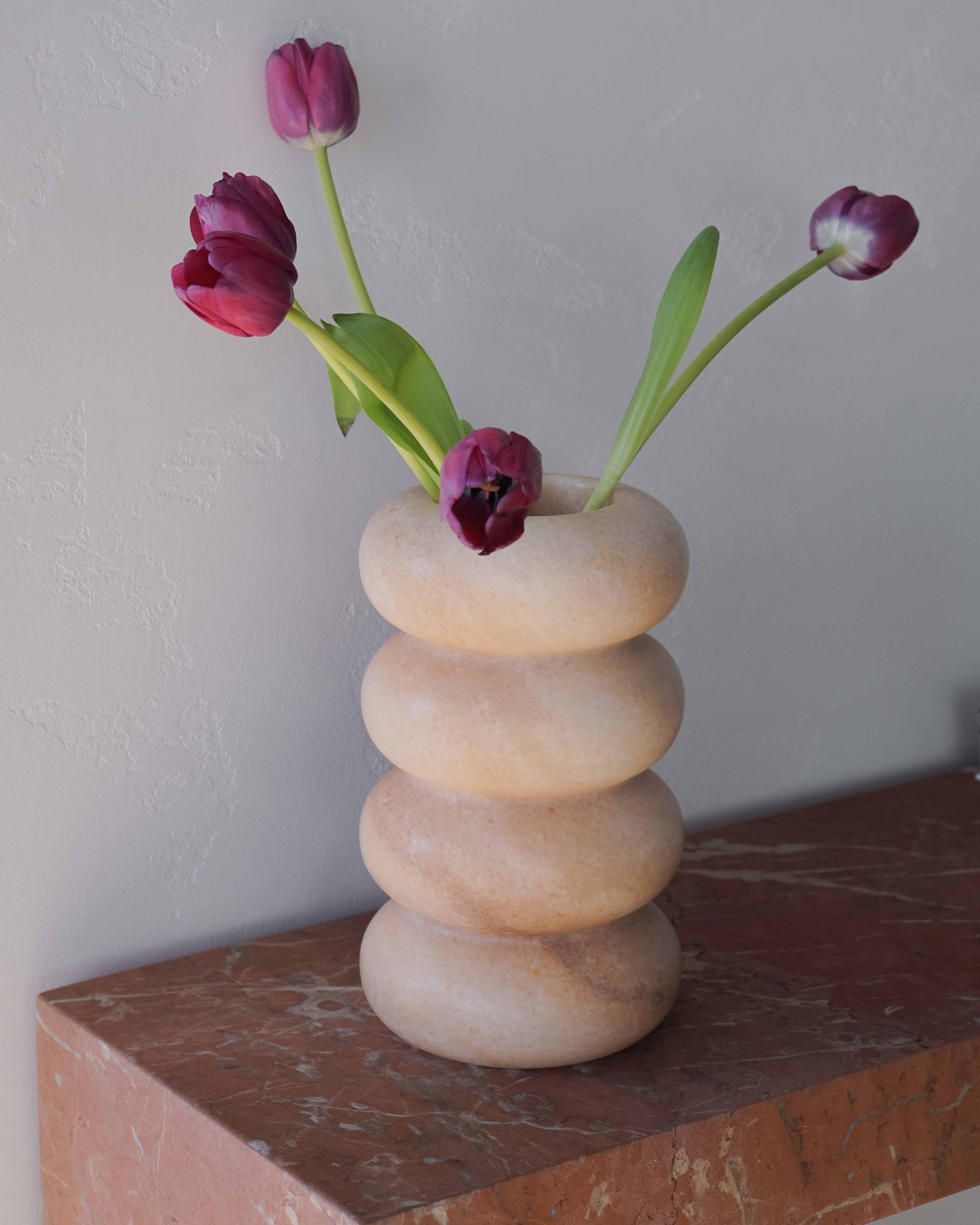  Curvy Large Marble Vase – Peach / Sunset Onyx | Fleur Studios