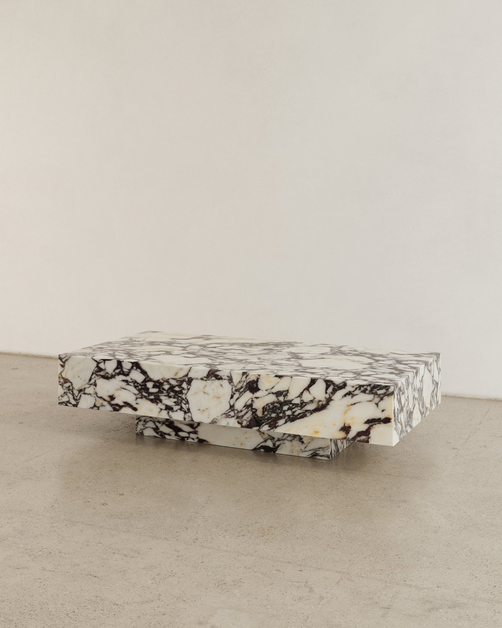 Butter Large Coffee Table Calacatta Viola