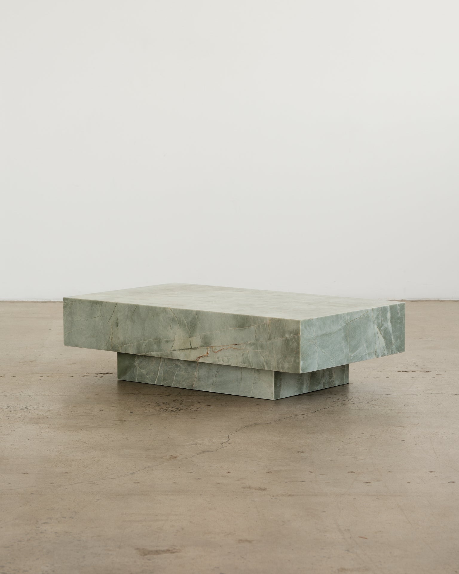 Butter Medium Coffee Table Esmeralda Quartzite
