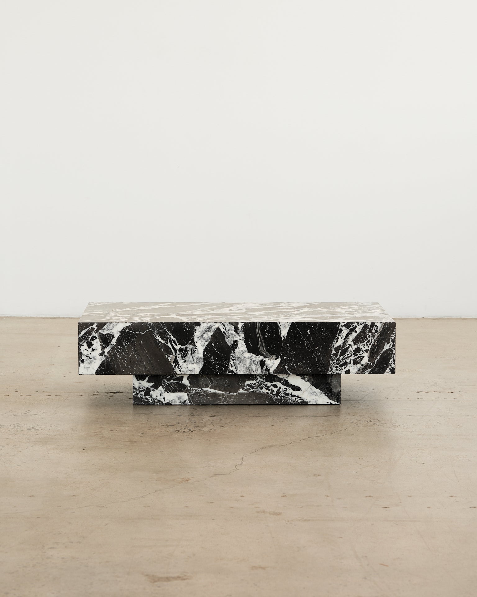 Butter Medium Coffee Table Grand Antique