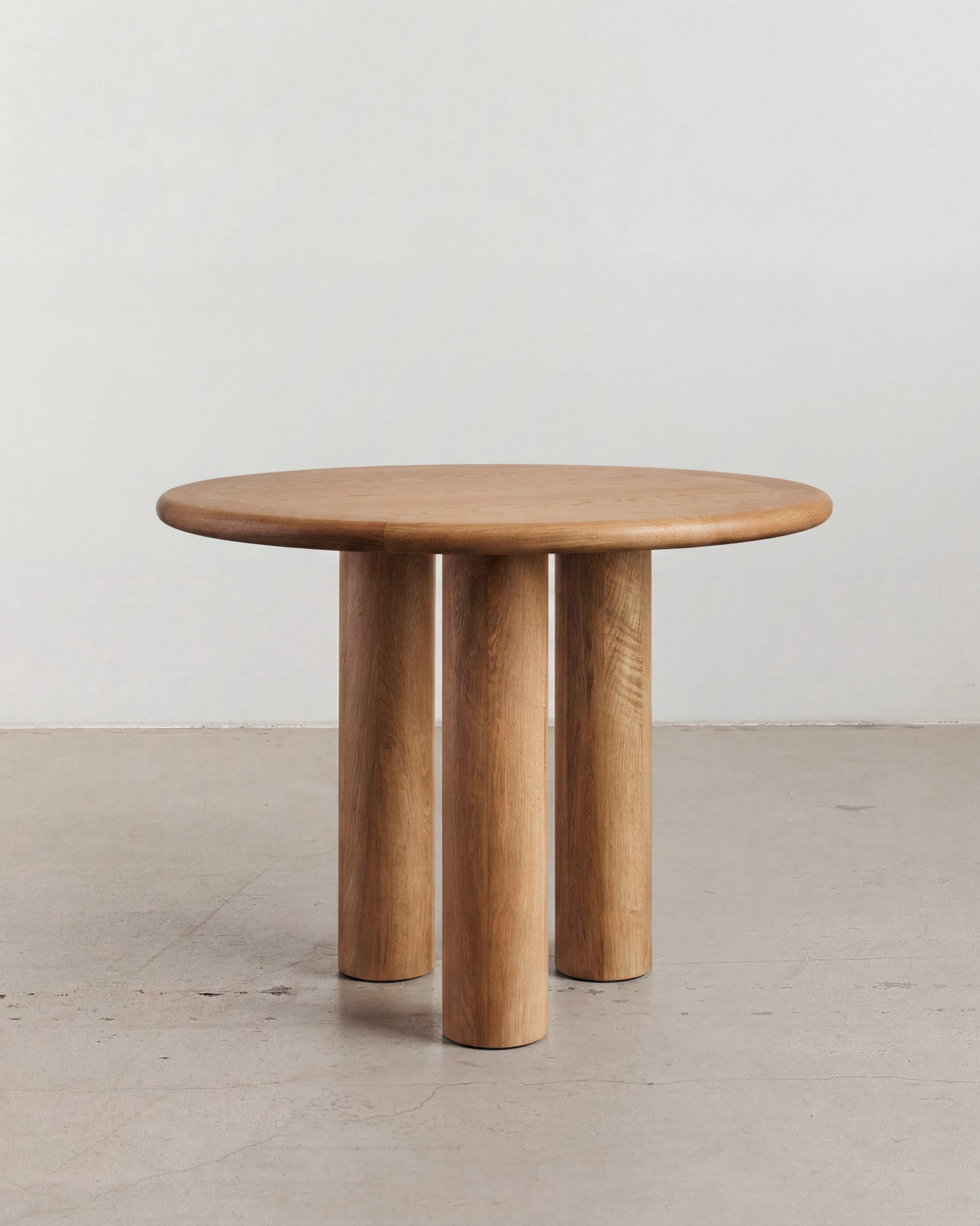 Elio Round Dining Table Oak 100 Dining Table
