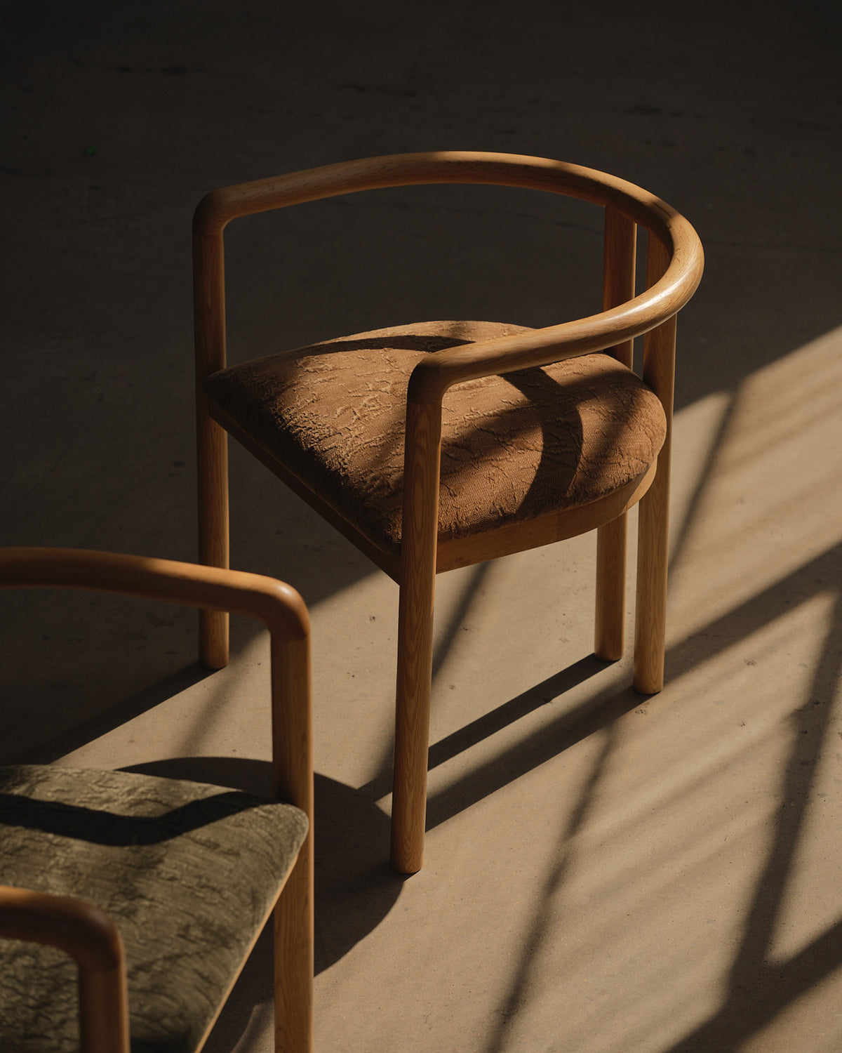 Elio Oak Nutmeg Dining Chair
