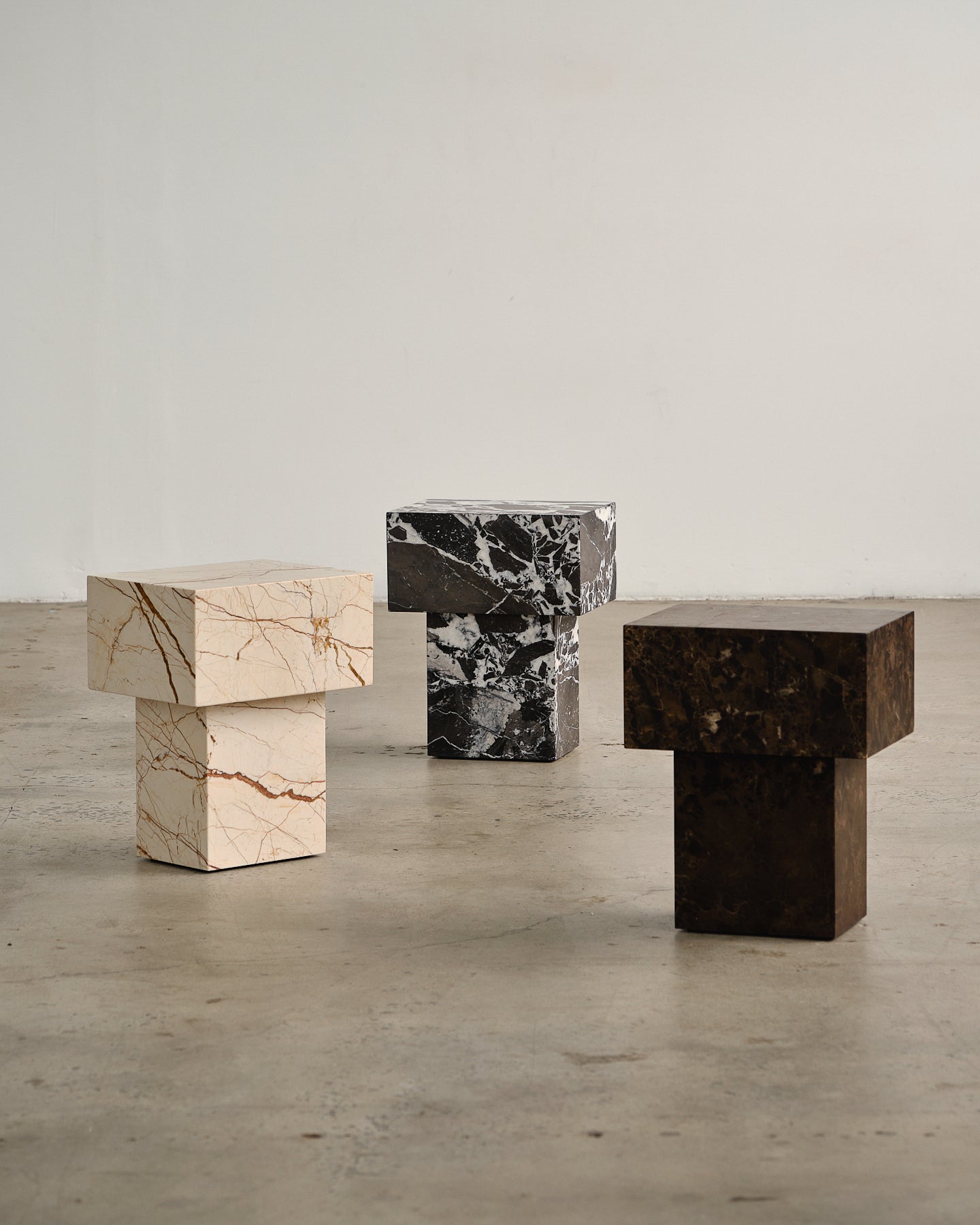 Butter Side Table Grand Antique