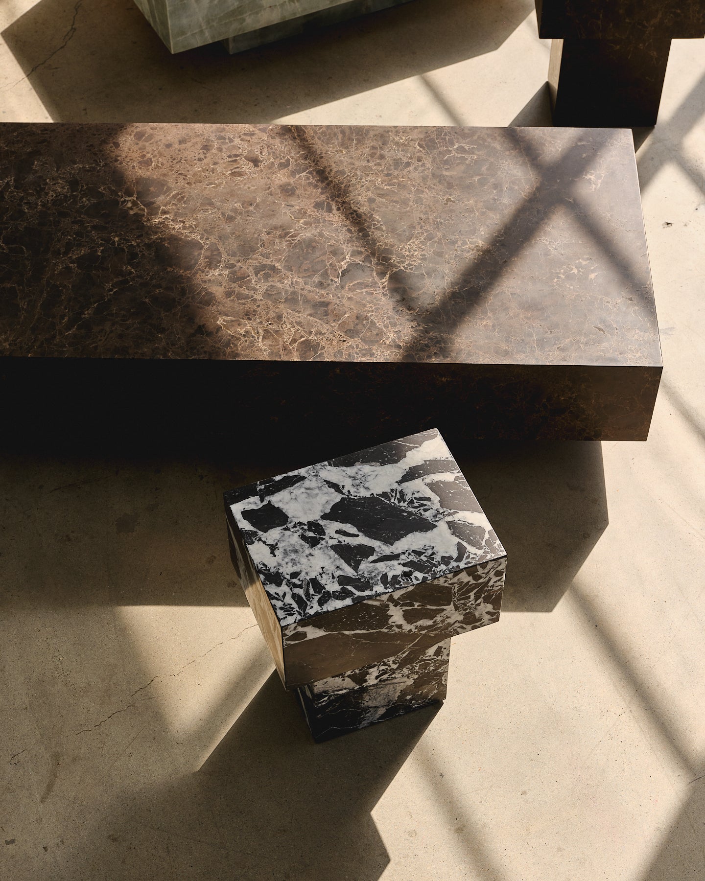 Butter Side Table Grand Antique