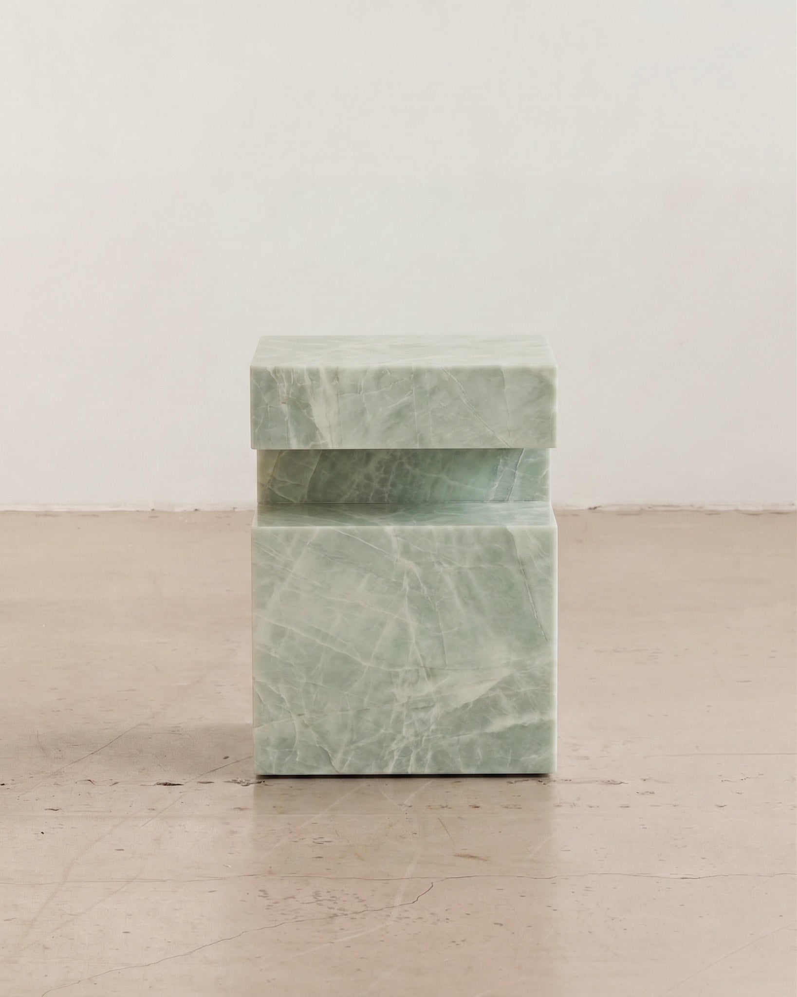 Cookie Esmeralda Quartzite Side Table