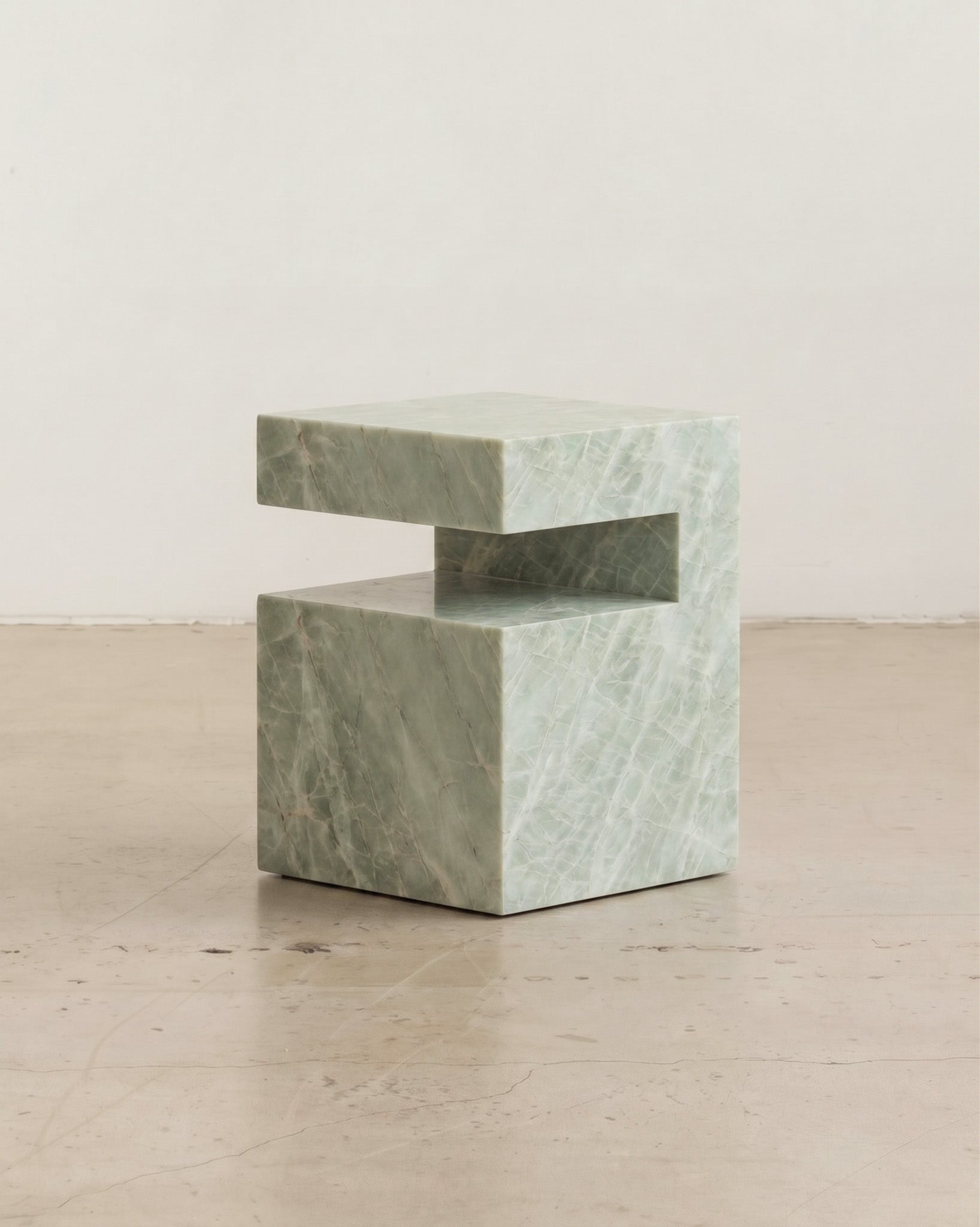 Cookie Esmeralda Quartzite Side Table