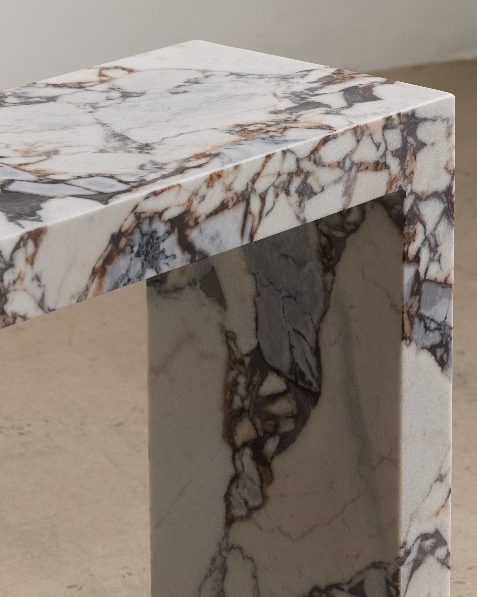 Petite Palm Calacatta Nero