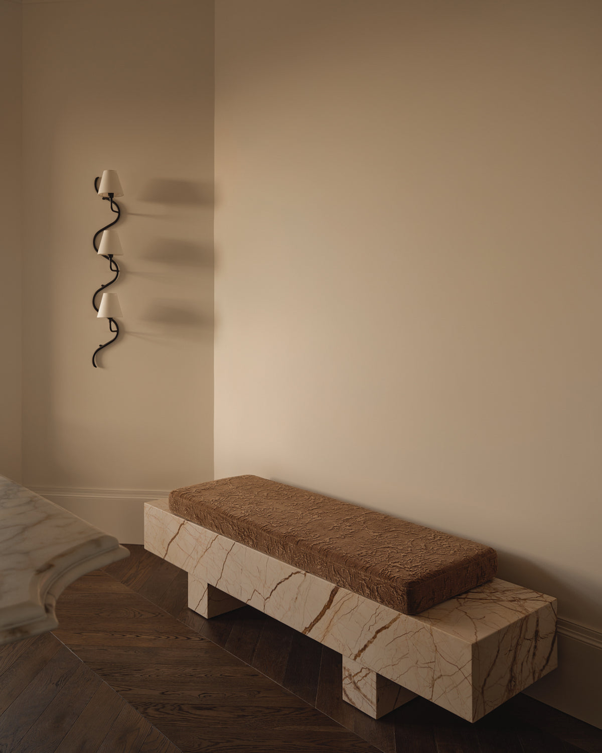 Loulou Honeycomb Bench Seat