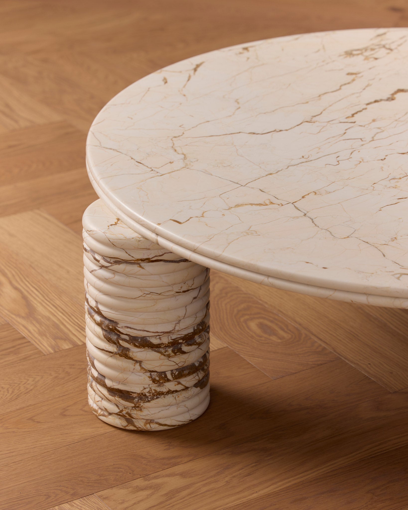 Nervado Round Coffee Table Honeycomb