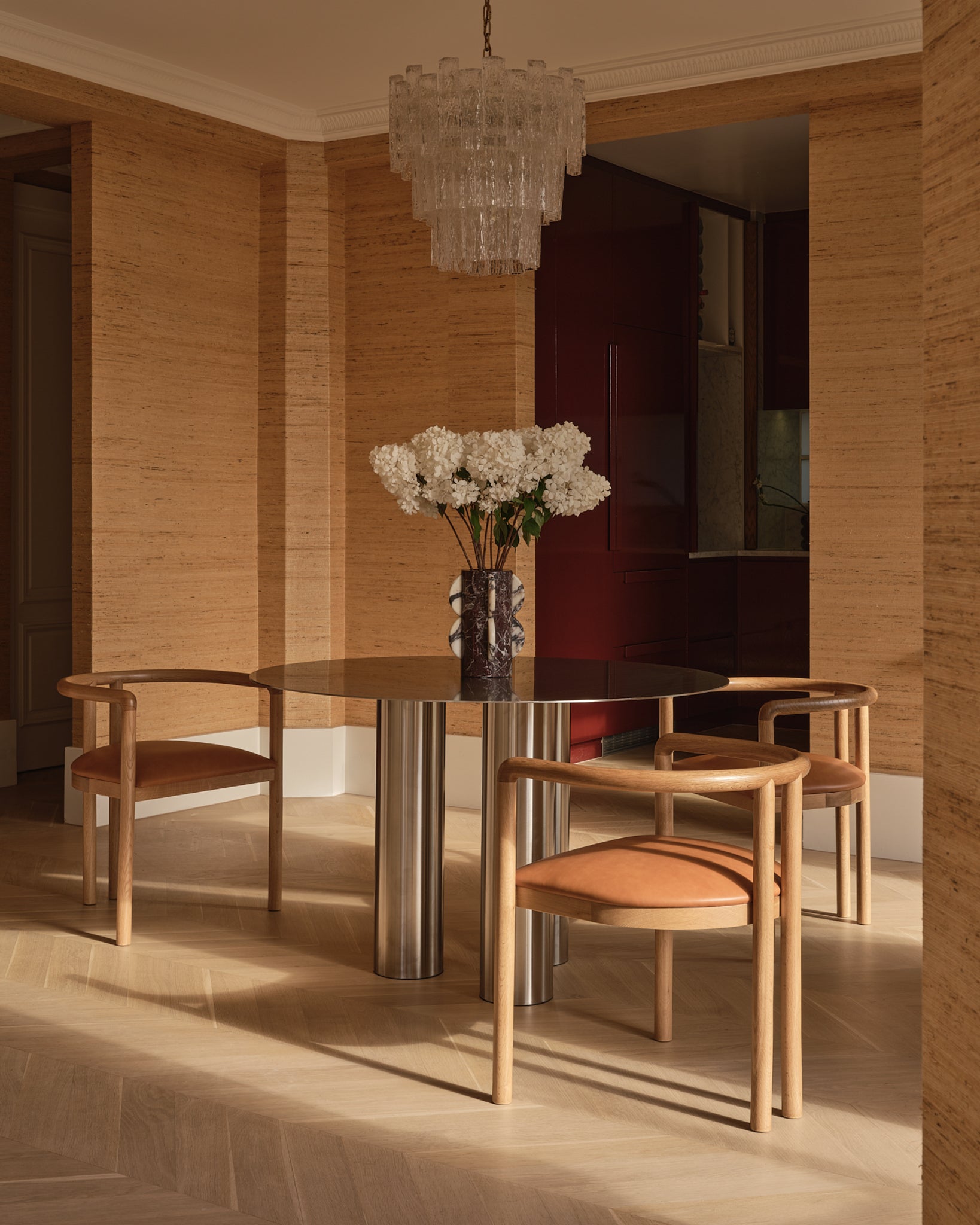 Elio Caramel Oak Chair