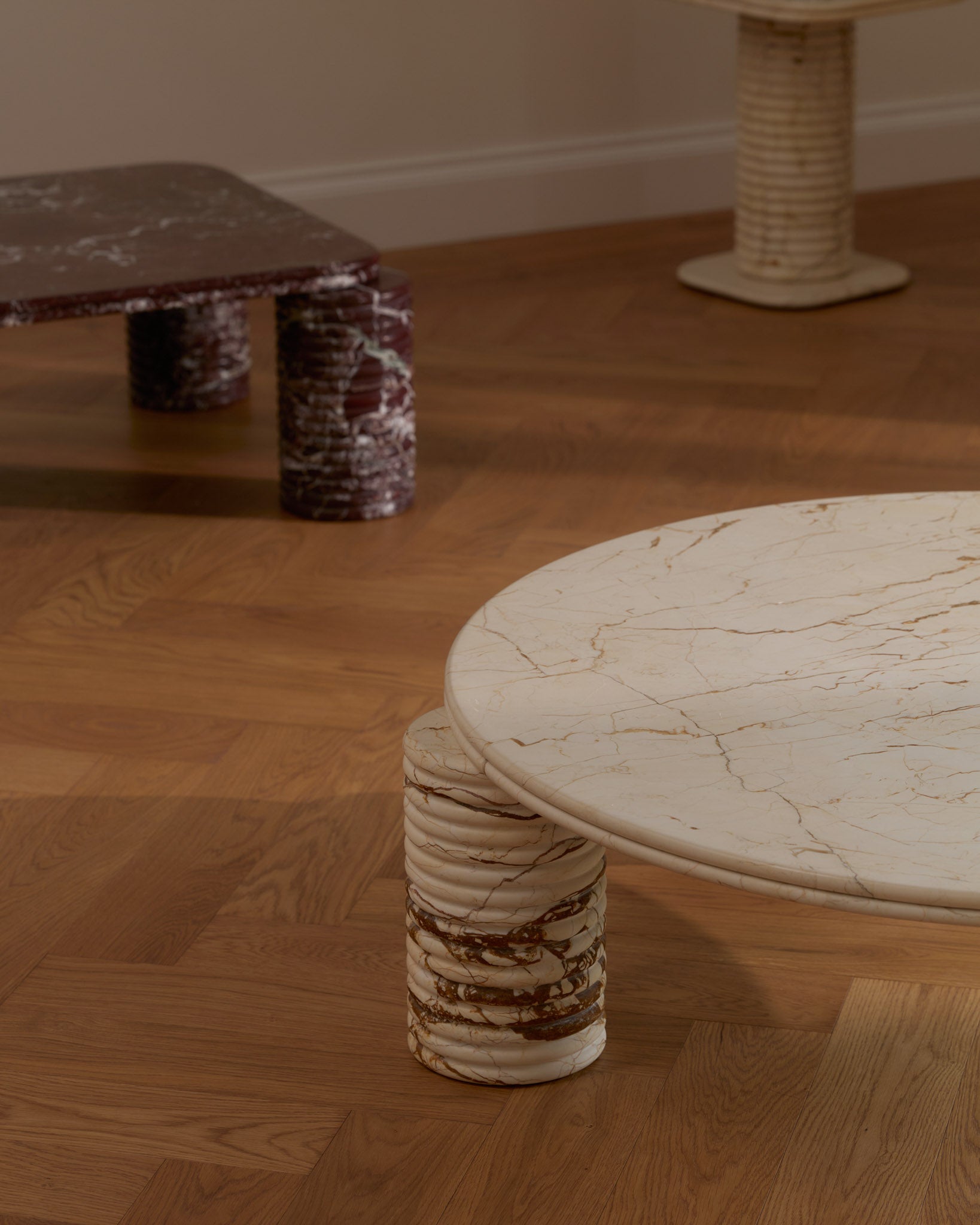 Nervado Round Coffee Table Honeycomb