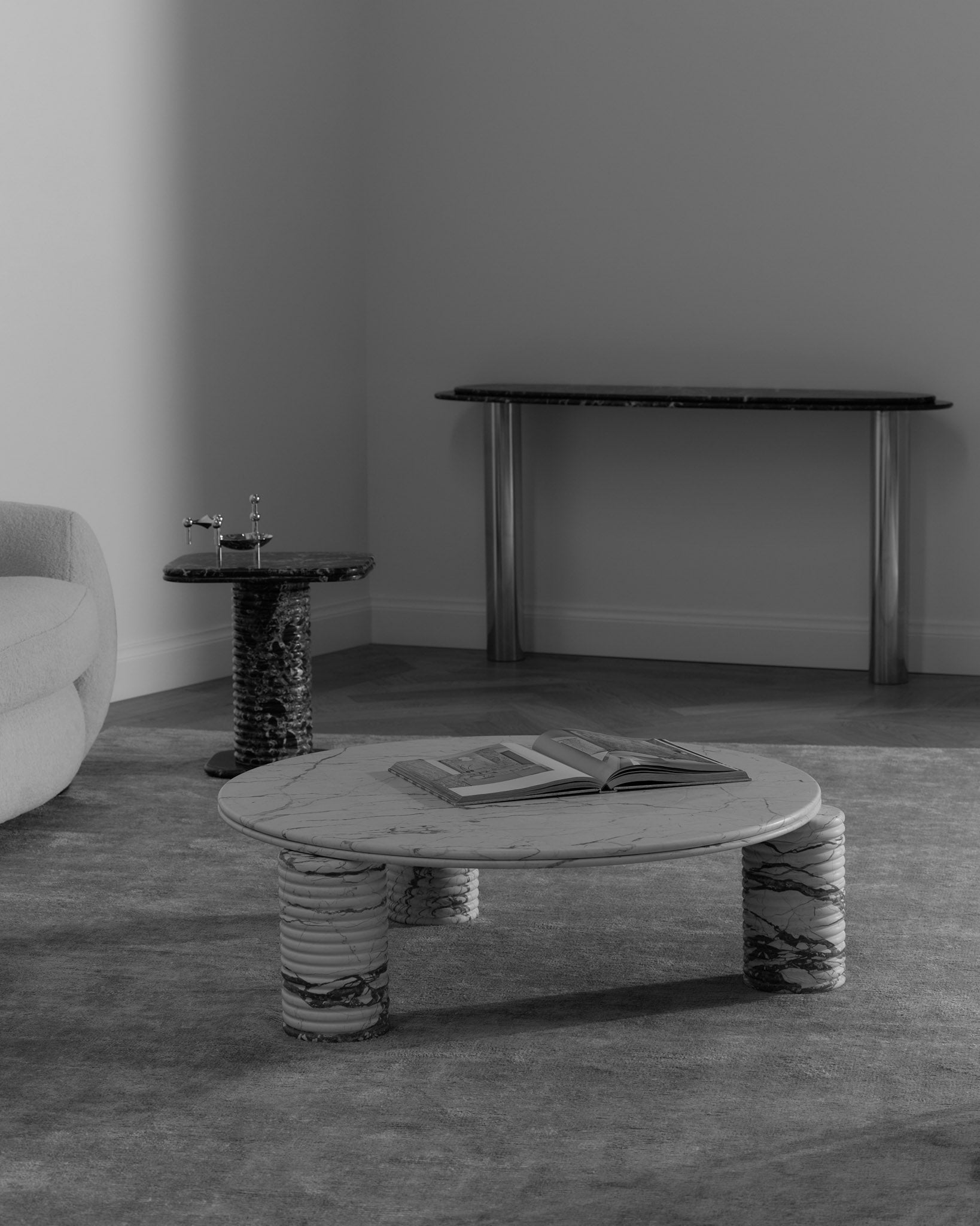 Nervado Round Coffee Table Rosa Levanto