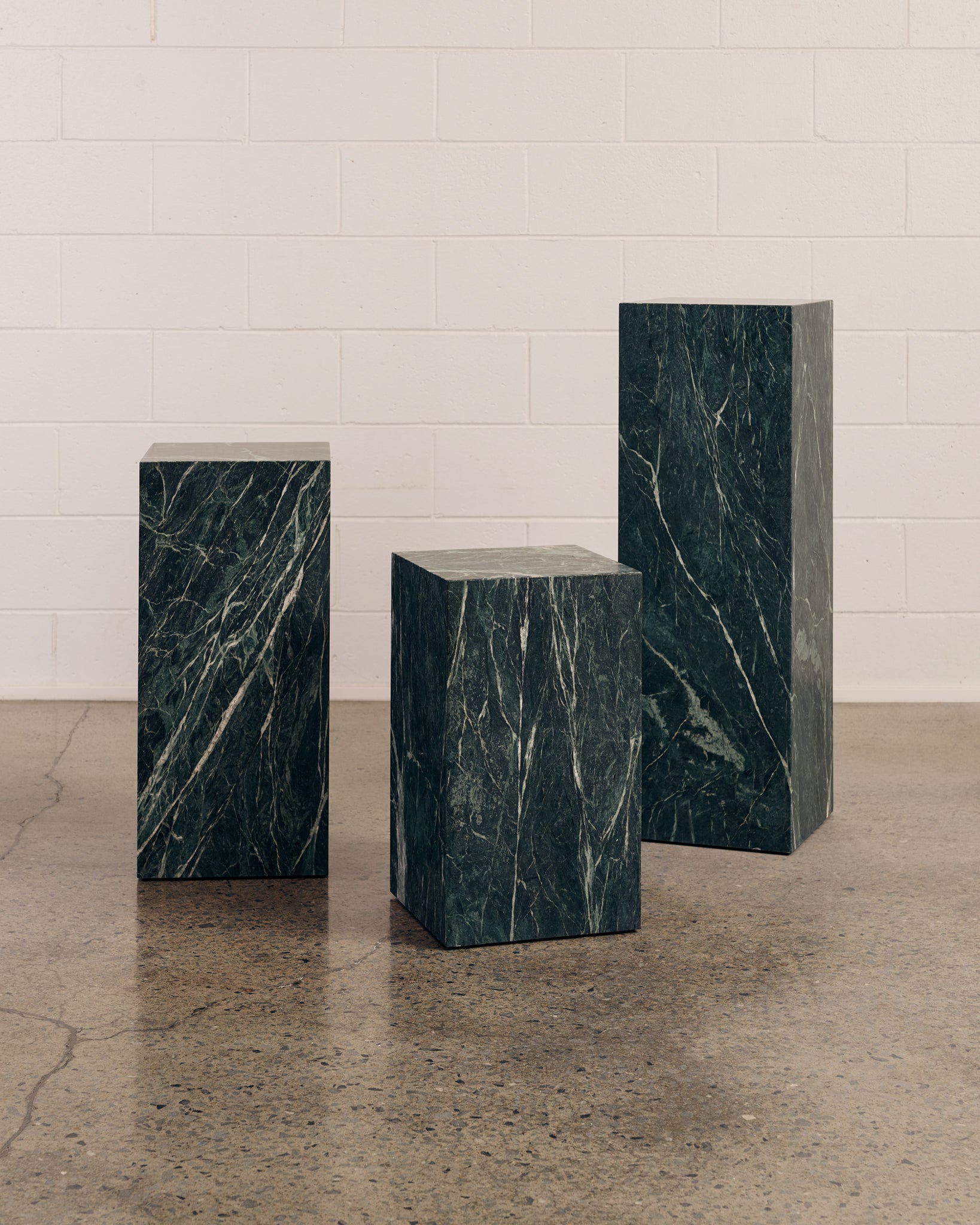 Plinth Small Verde