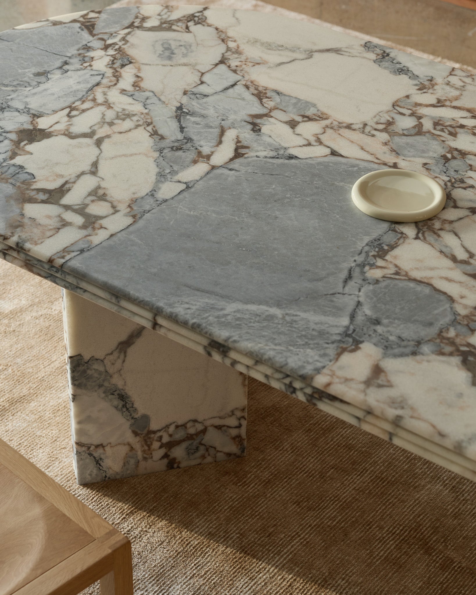 Franca Calacatta Nero 220 Dining Table