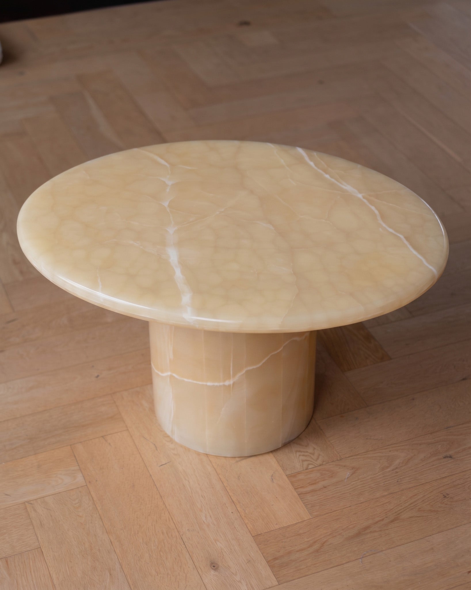 Wabi Caramel Onyx Medium Coffee Table